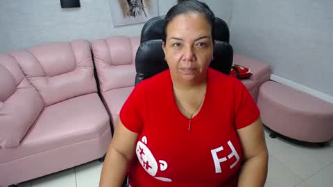 Penelope online show from January 3, 11:57 am