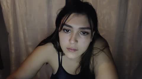 Snapshot of misspink152015 chatting on December 17, 11:16 pm sarah online show from December 17, 11:16 pm