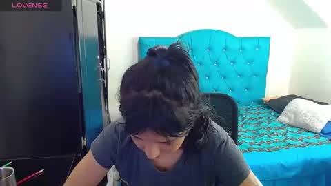 Snapshot of misspurple4 chatting on February 13, 10:11 pm kassandra online show from February 13, 10:11 pm