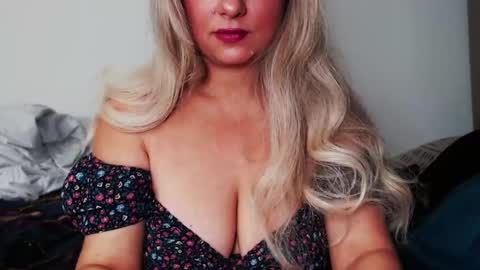 Missqueen1416 online show from March 8, 8:57 pm