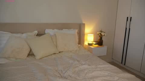 You can call me Pretty online show from March 9, 12:20 pm