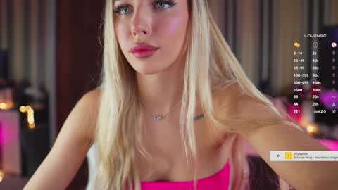 Snapshot of misstics_ chatting on December 9, 5:40 am Eva online show from December 9, 5:40 am