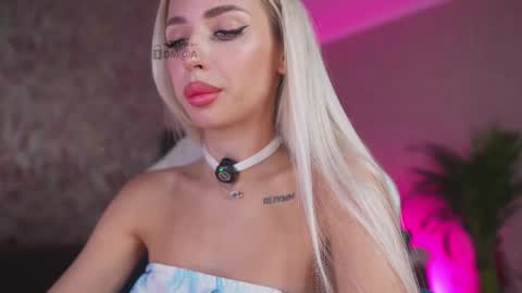 Snapshot of misstics_ chatting on October 5, 7:23 pm Eva online show from October 5, 7:23 pm