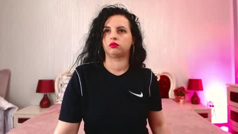 Skye online show from April 9, 6:41 am