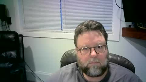 Mr. Happy online show from February 15, 1:42 am