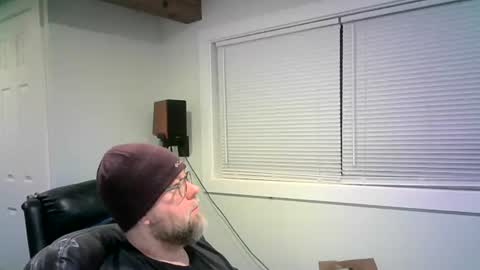 Mr. Happy online show from March 6, 3:02 am