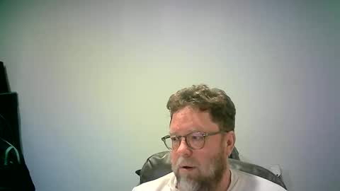 Mr. Happy online show from October 26, 5:35 am