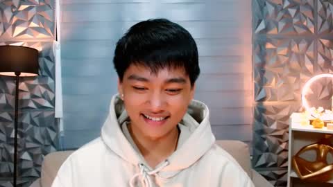 Snapshot of mister_officer chatting on January 20, 9:13 am SAINT SACHI will make your day online show from January 20, 9:13 am