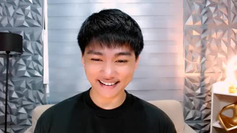 Snapshot of mister_officer chatting on January 21, 7:04 am SAINT SACHI will make your day online show from January 21, 7:04 am