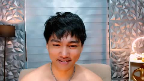 Snapshot of mister_officer chatting on January 31, 12:18 pm SAINT SACHI will make your day online show from January 31, 12:18 pm