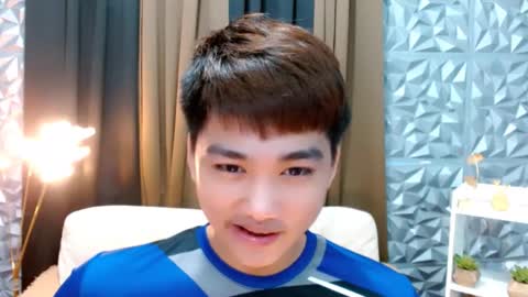 Snapshot of mister_officer chatting on October 5, 10:24 am SAINT SACHI will make your day online show from October 5, 10:24 am