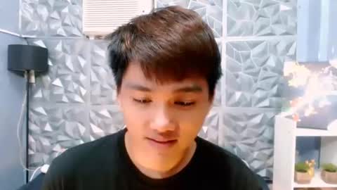 Snapshot of mister_officer chatting on October 25, 3:47 am SAINT SACHI will make your day online show from October 25, 3:47 am