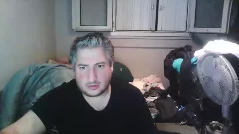 Snapshot of misterbelled chatting on September 20, 12:44 am misterbelled online show from September 20, 12:44 am