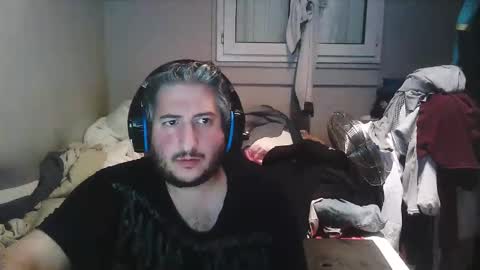 Snapshot of misterbelled chatting on October 7, 5:32 pm misterbelled online show from October 7, 5:32 pm