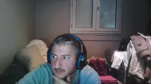 Snapshot of misterbelled chatting on October 24, 11:28 am misterbelled online show from October 24, 11:28 am