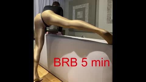 misterbobbyxx online show from October 11, 4:22 am