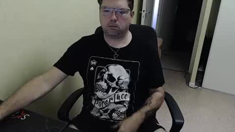 Snapshot of mistercoeur1 chatting on December 3, 9:11 am mistercoeur online show from December 3, 9:11 am