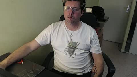 Snapshot of mistercoeur1 chatting on January 17, 4:47 pm mistercoeur online show from January 17, 4:47 pm