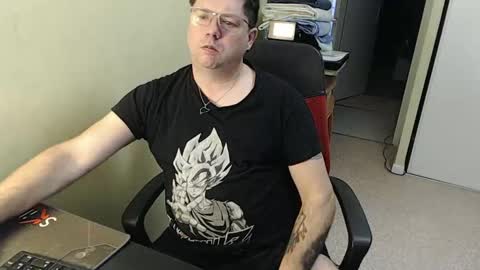 Snapshot of mistercoeur1 chatting on February 8, 8:20 am mistercoeur online show from February 8, 8:20 am