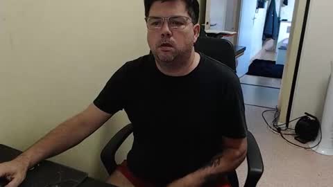 Snapshot of mistercoeur1 chatting on October 1, 6:52 am mistercoeur online show from October 1, 6:52 am