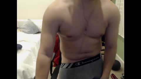 Snapshot of misterlionking chatting on November 15, 1:47 am Eric online show from November 15, 1:47 am