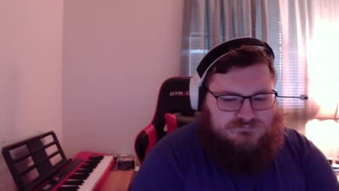 Snapshot of mistermac935 chatting on December 6, 1:00 pm mistermac935 online show from December 6, 1:00 pm