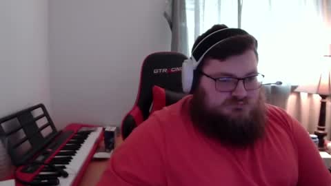 Snapshot of mistermac935 chatting on December 16, 5:00 pm mistermac935 online show from December 16, 5:00 pm