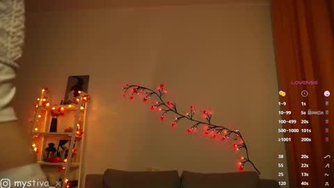 Snapshot of mistiva chatting on November 5, 6:30 pm Hi everyone Im Tina online show from November 5, 6:30 pm