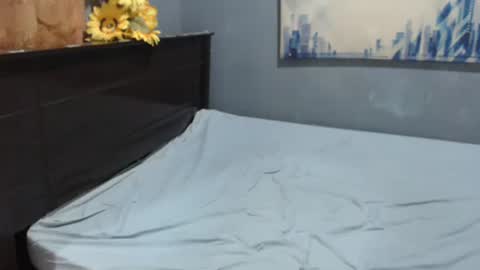 elizabeth online show from March 8, 8:22 am