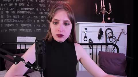 Snapshot of mistress_marlene chatting on November 8, 6:57 am Mistress Marlene online show from November 8, 6:57 am