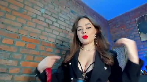 Snapshot of mistress_milana_ chatting on December 8, 10:41 am mistress_milana_ online show from December 8, 10:41 am