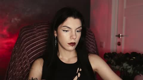 Snapshot of mistress_rochelle chatting on October 27, 12:04 am Miss Rochelle online show from October 27, 12:04 am