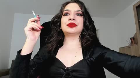 Snapshot of mistressmichelle5 chatting on February 10, 8:20 am YourGoddessM online show from February 10, 8:20 am
