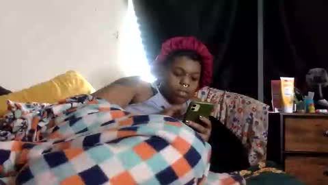 Snapshot of mistressmystii chatting on November 13, 12:42 am Mistress Mystii online show from November 13, 12:42 am