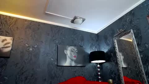 Snapshot of mistresswanda chatting on December 2, 9:54 pm MistressWanda - online show from December 2, 9:54 pm