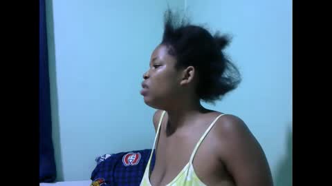 Snapshot of misty_shee chatting on February 2, 11:08 am misty_shee online show from February 2, 11:08 am
