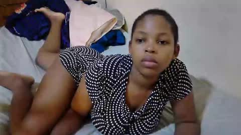 Snapshot of misty_shee chatting on September 25, 7:28 pm misty_shee online show from September 25, 7:28 pm