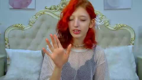 Snapshot of mistymarlow chatting on October 17, 5:43 am Misty online show from October 17, 5:43 am