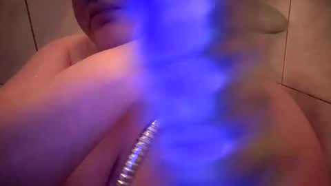 Snapshot of mitchellebunny7 chatting on March 1, 7:04 pm MichelleBunny7 online show from March 1, 7:04 pm