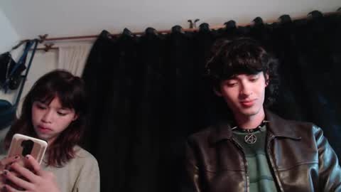 Naomi and Nekorii online show from February 15, 6:21 am