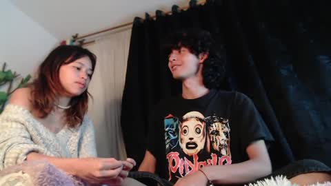 Naomi and Nekorii online show from April 11, 3:00 am