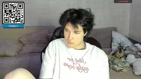 MeowMiku online show from September 25, 5:27 pm