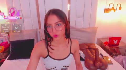 Miyu online show from December 21, 2:24 pm