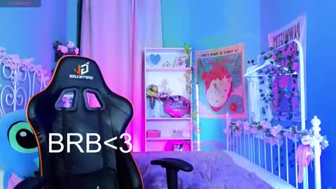 Snapshot of mizukinoyoru chatting on February 26, 3:32 am Mizuki online show from February 26, 3:32 am