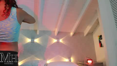 mizzhell_ online show from November 13, 12:26 pm