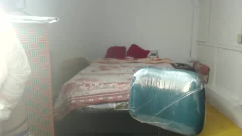 kelly online show from December 15, 9:30 pm