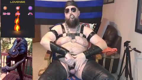 SMOKINsnakeEYEZ online show from December 7, 12:30 am