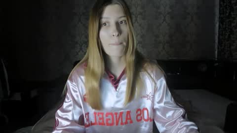 Lili online show from September 19, 11:00 am