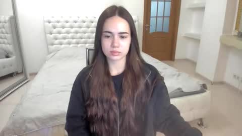 Snapshot of mmm_bananaa_ chatting on January 24, 6:25 pm Beata online show from January 24, 6:25 pm