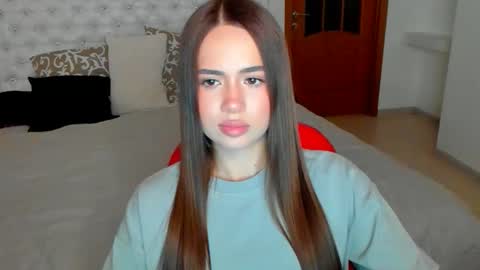 Snapshot of mmm_bananaa_ chatting on September 11, 5:57 pm Beata online show from September 11, 5:57 pm